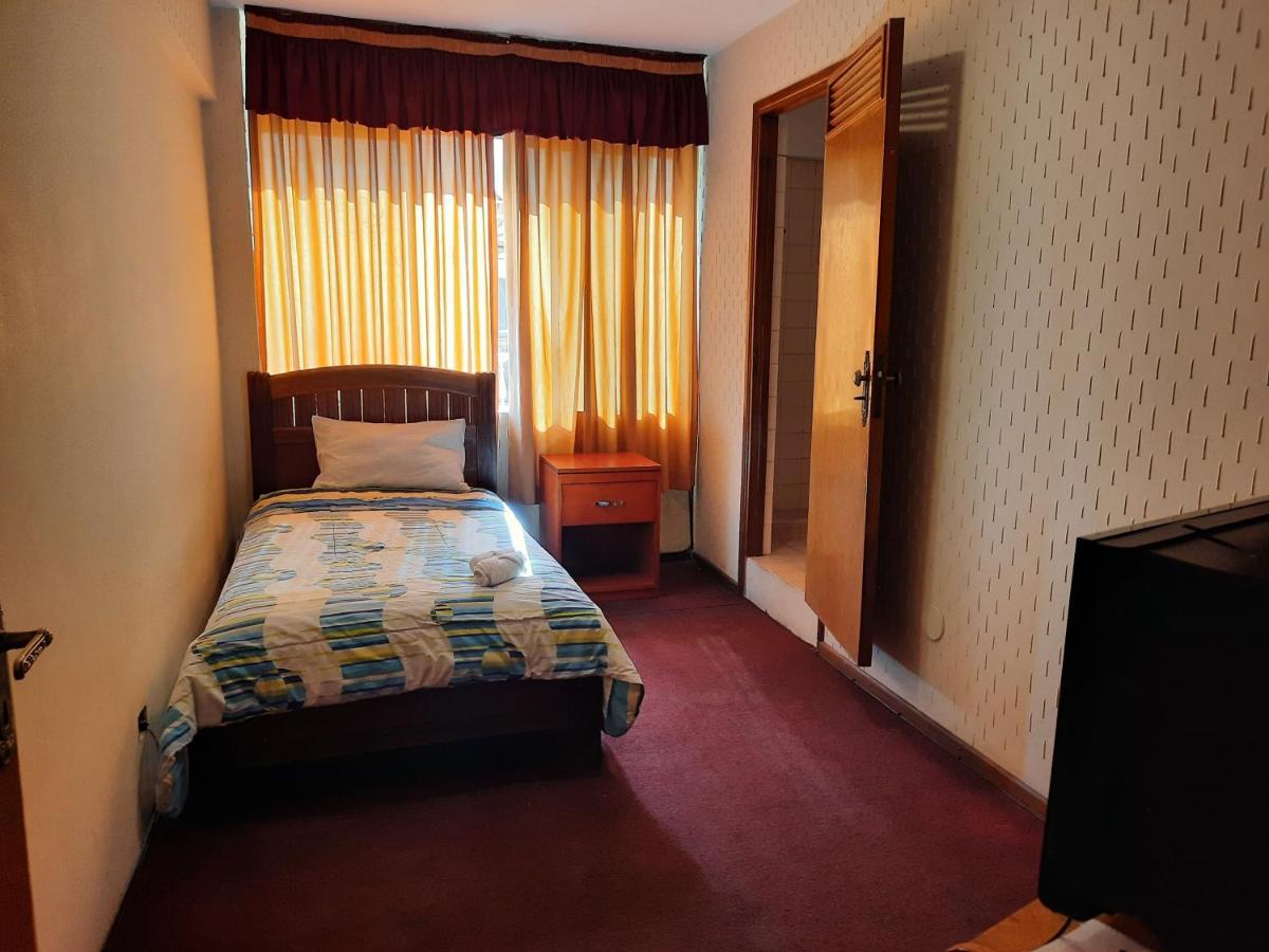 Union Plaza Hotel Cochabamba Exterior photo